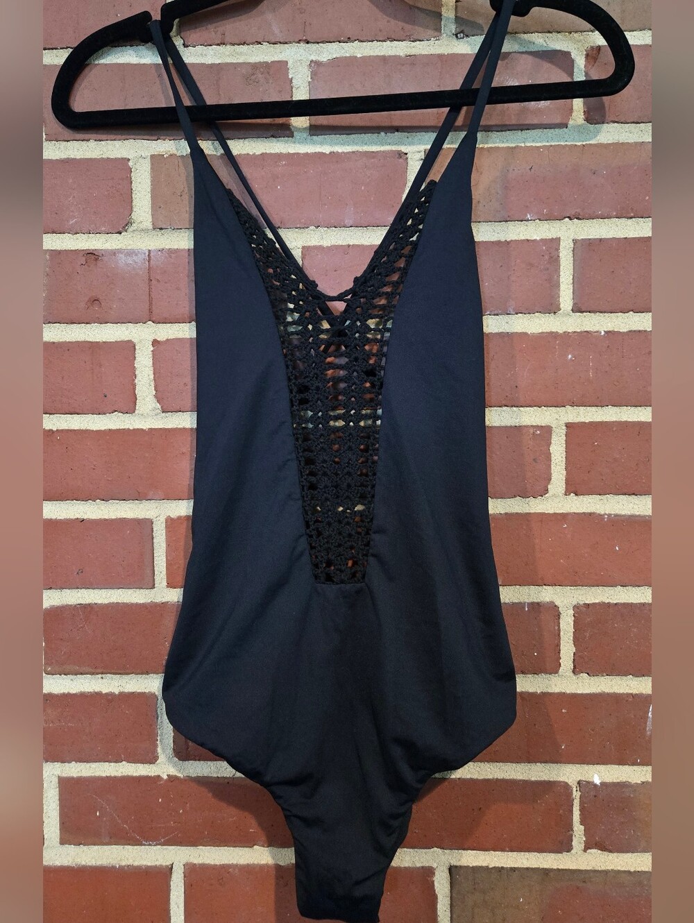 Billabong Hippie Hooray One Piece Swimsuit Black Crochet Plunge Boho Medium NWT - Picture 2 of 5